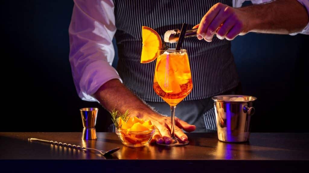 Historia-de-la-cocteleria-linea-del-tiempo-1024x576